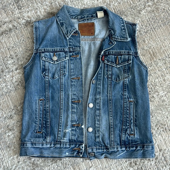 Levi's Jackets & Blazers - Vintage Distressed Levi’s Vest